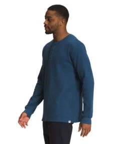 'The North Face' Men's Waffle Henley - Shady Blue -Outdoor Clothing Store NF0A7USJ HDC model34 1024x1024@2x