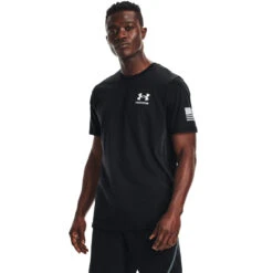 'Under Armour' Men's Freedom Flag T-Shirt - Black / White 6 'Under Armour' Men's Freedom Flag T-Shirt - Black / White -Outdoor Clothing Store s7.V5 1370810 001 FC 1024x1024@2x