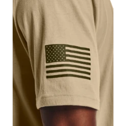 'Under Armour' Men's New Freedom Spine T-Shirt - Desert Sand 6 'Under Armour' Men's New Freedom Spine T-Shirt - Desert Sand -Outdoor Clothing Store s7.V5 1370821 290 SIDEDET 1024x1024@2x